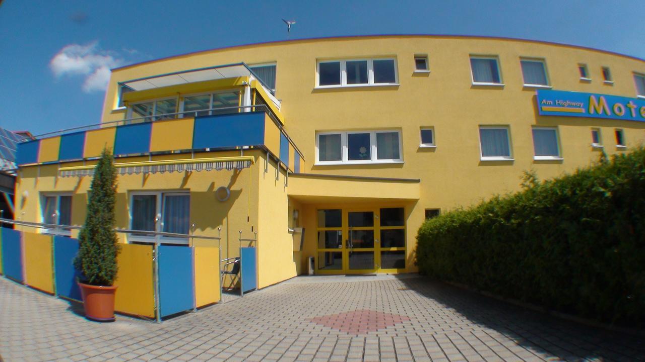 Althengstett Motel Am Highway المظهر الخارجي الصورة