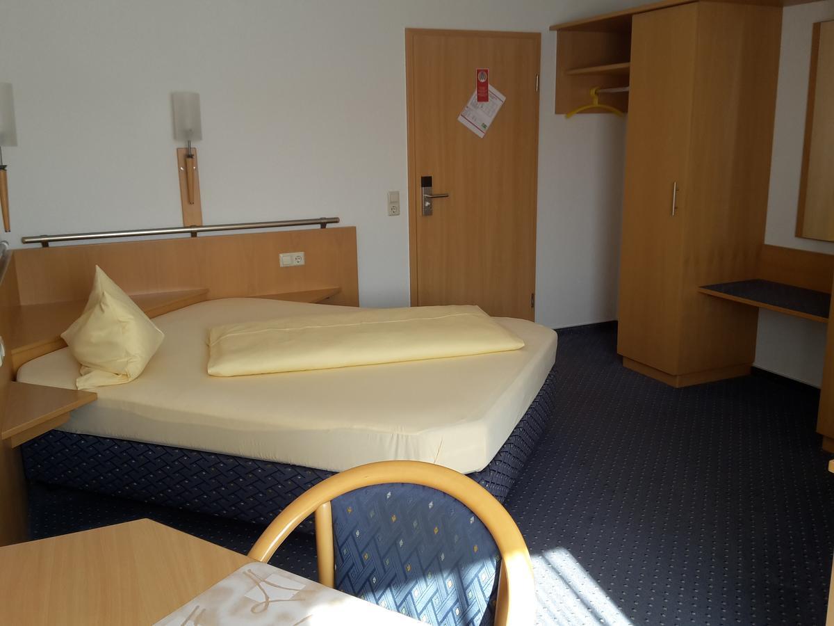Althengstett Motel Am Highway المظهر الخارجي الصورة